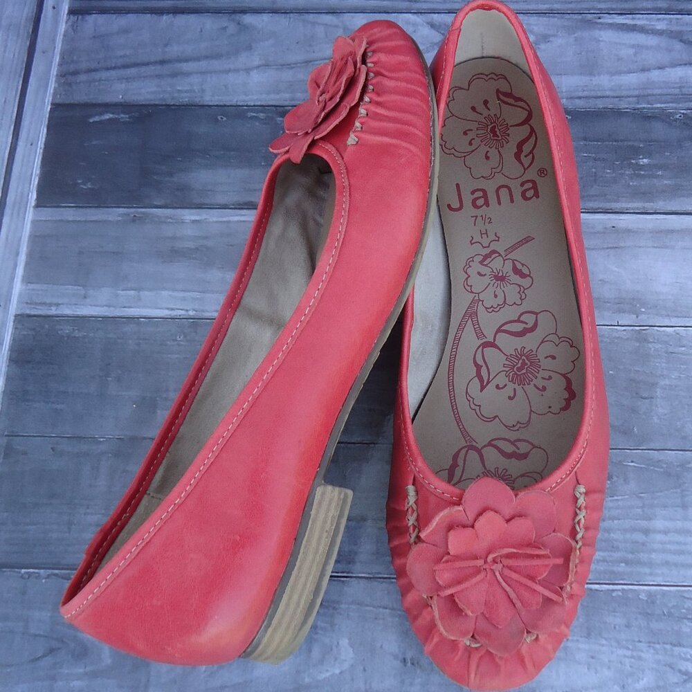 SIZE 40.5 EUR. Jana red leather flat shoes.